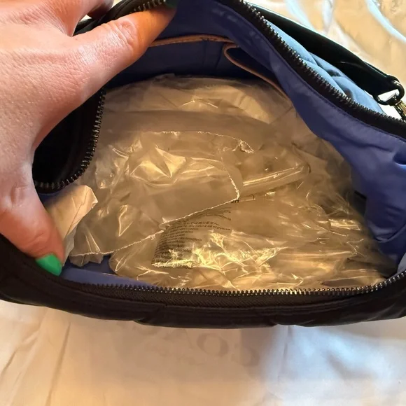 NWT MZ Wallace Black Quilted Hobo Bag - Picture 9 of 9